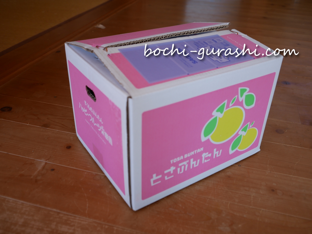 段ボールが増える理由 気づいたら玄関がこうなった