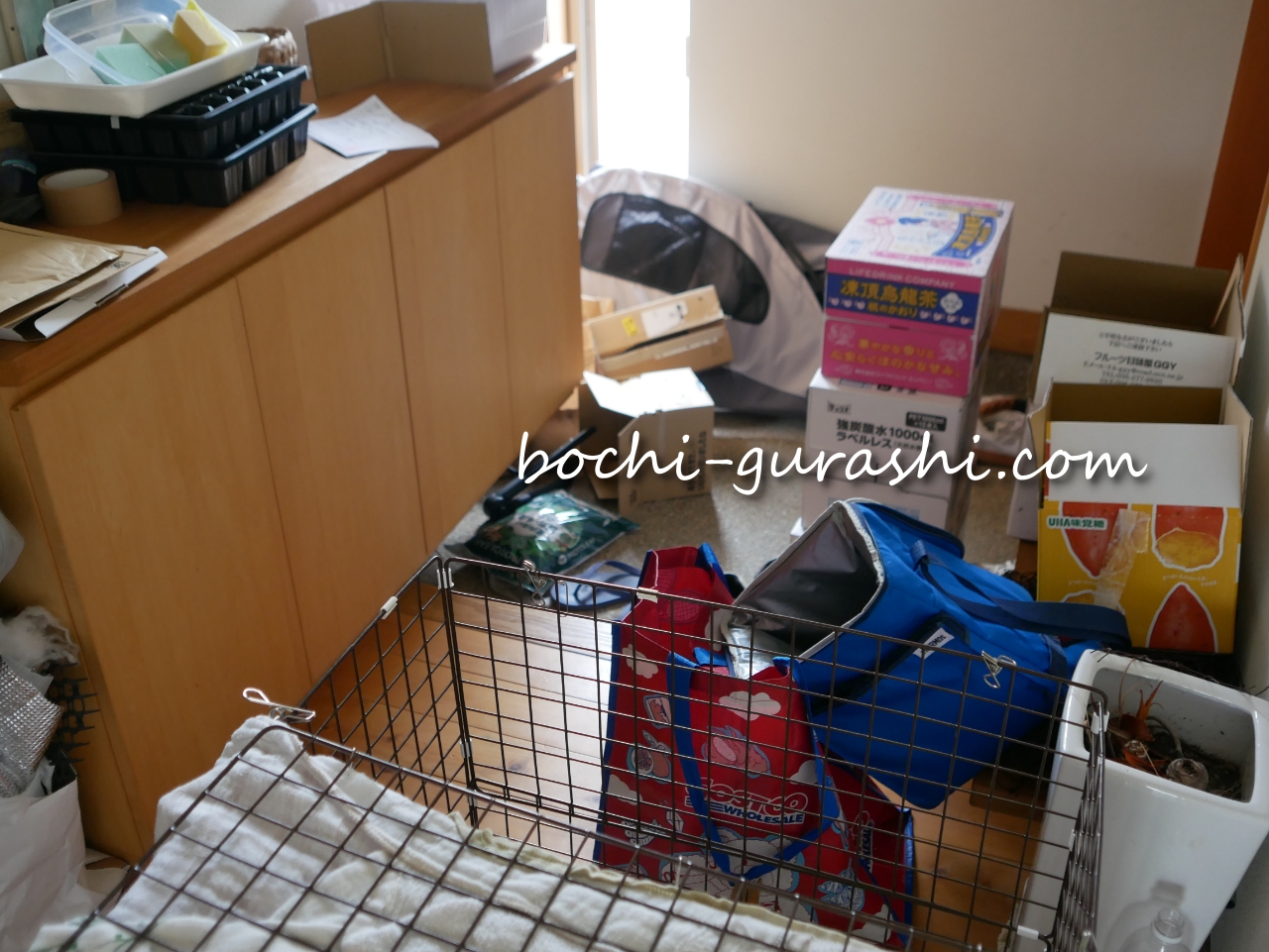 散らかった玄関