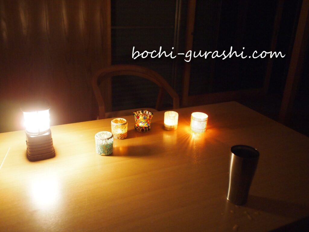 EX-777XPとろうそくを灯りにする