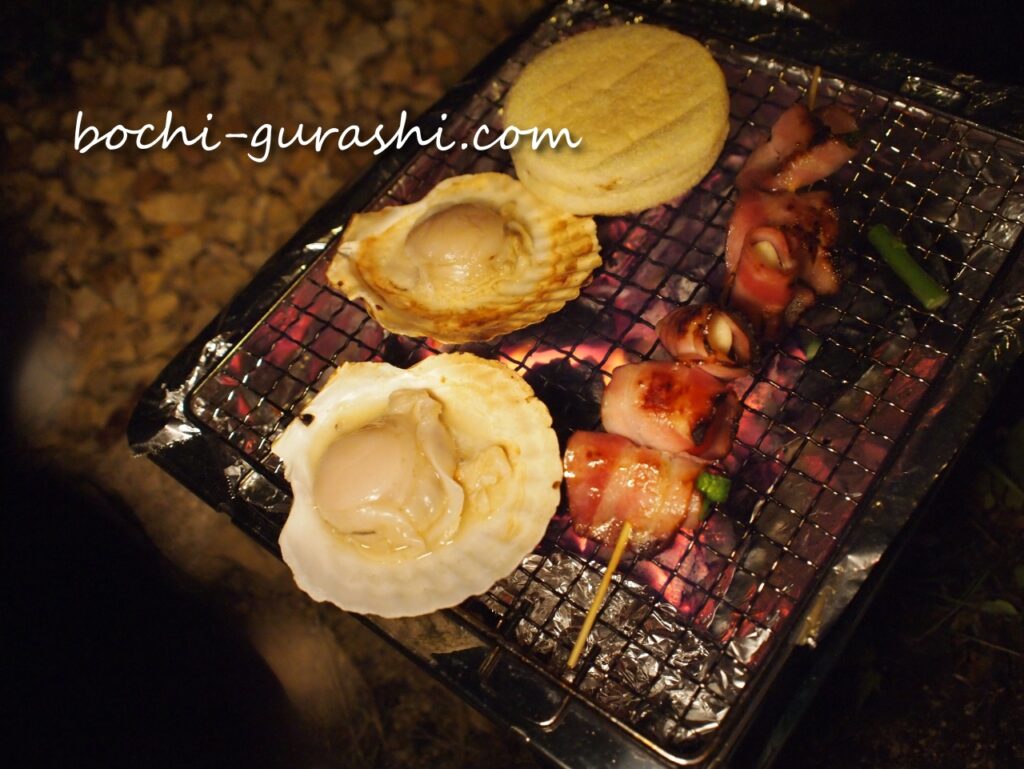 EX-777XPがコンロを照らしてくれる